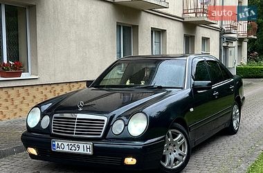 Седан Mercedes-Benz E-Class 1997 в Моршине Седан Mercedes-Benz E-Class 1997 в Моршине