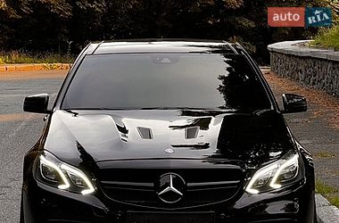 Седан Mercedes-Benz E-Class 2013 в Києві
