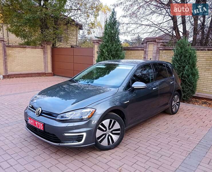 Хэтчбек Volkswagen e-Golf 2019 в Кропивницком Хэтчбек Volkswagen e-Golf 2019 в Кропивницком