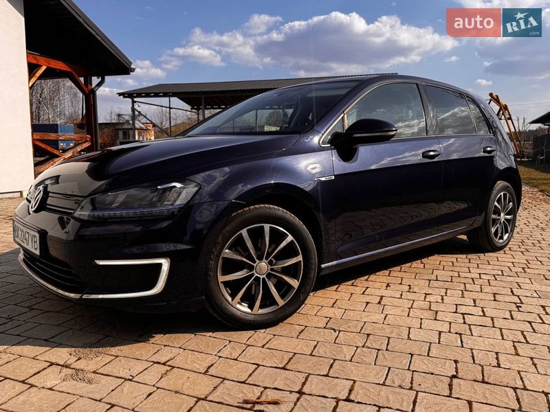 Хэтчбек Volkswagen e-Golf 2015 в Костополе