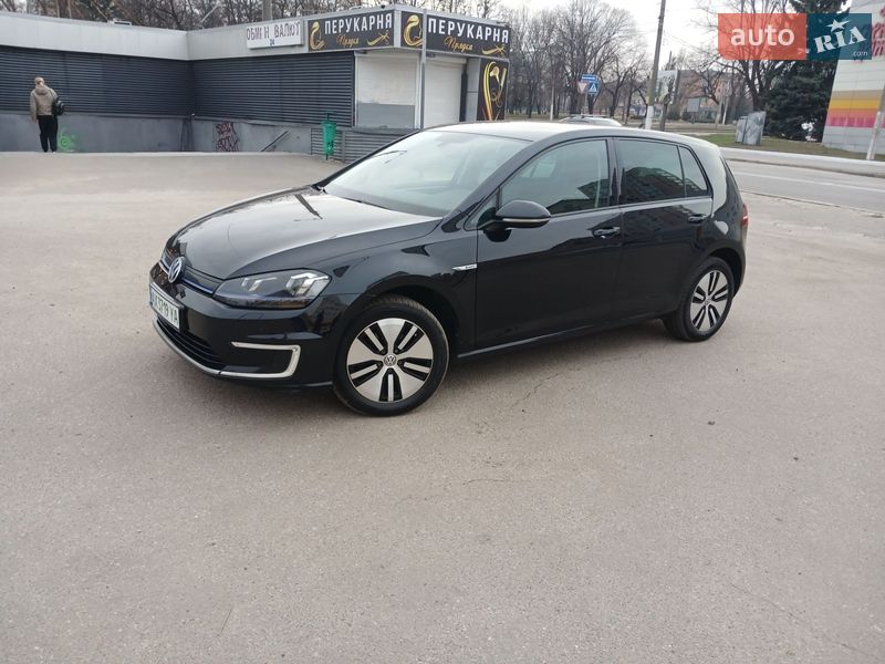 Хэтчбек Volkswagen e-Golf 2016 в Харькове