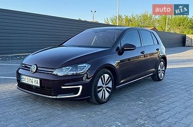 Хэтчбек Volkswagen e-Golf 2017 в Каменец-Подольском