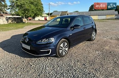 Хетчбек Volkswagen e-Golf 2015 в Бродах