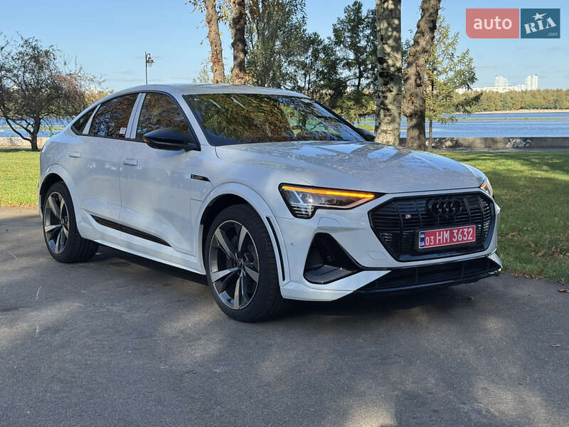 Внедорожник / Кроссовер Audi e-tron S Sportback 2022 в Киеве