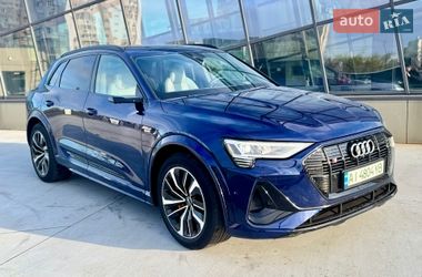 Позашляховик / Кросовер Audi e-tron S 2022 в Києві