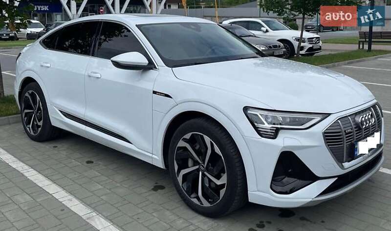 Позашляховик / Кросовер Audi e-tron 2020 в Дніпрі