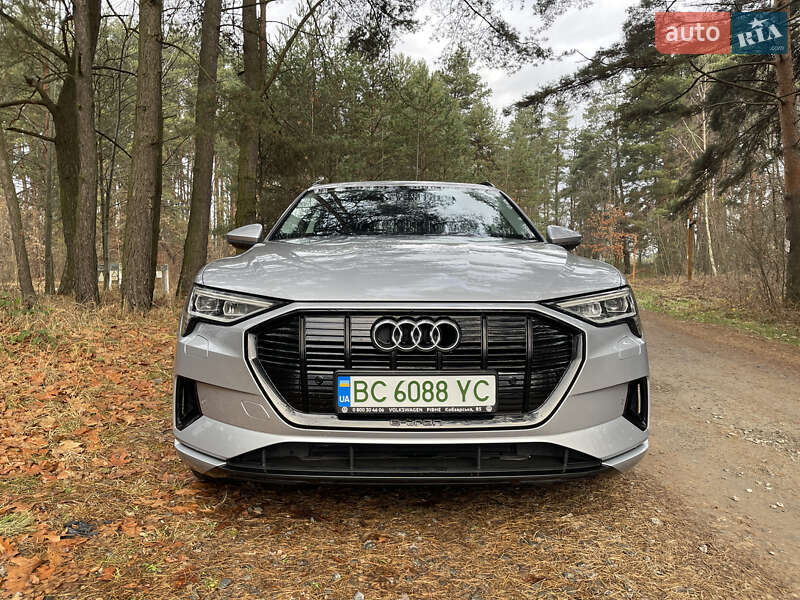 Внедорожник / Кроссовер Audi e-tron 2020 в Львове