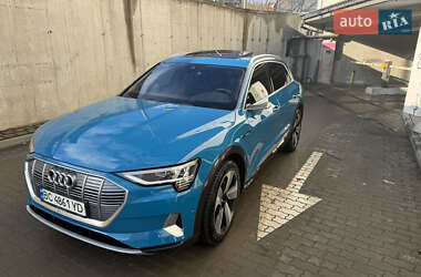 Внедорожник / Кроссовер Audi e-tron 2019 в Львове