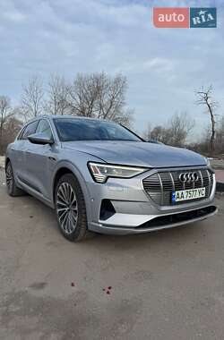 Внедорожник / Кроссовер Audi e-tron 2019 в Киеве