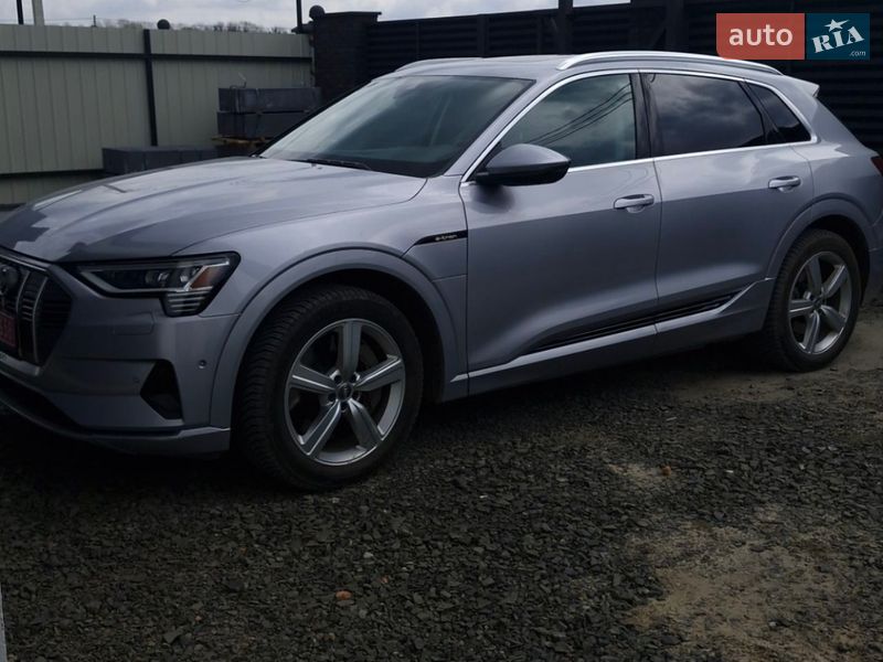 Позашляховик / Кросовер Audi e-tron 2020 в Луцьку