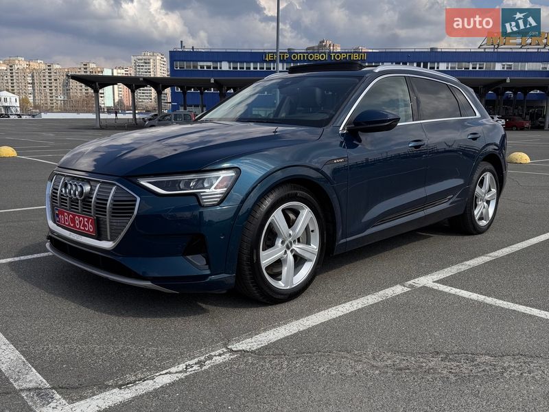 Позашляховик / Кросовер Audi e-tron 2019 в Києві