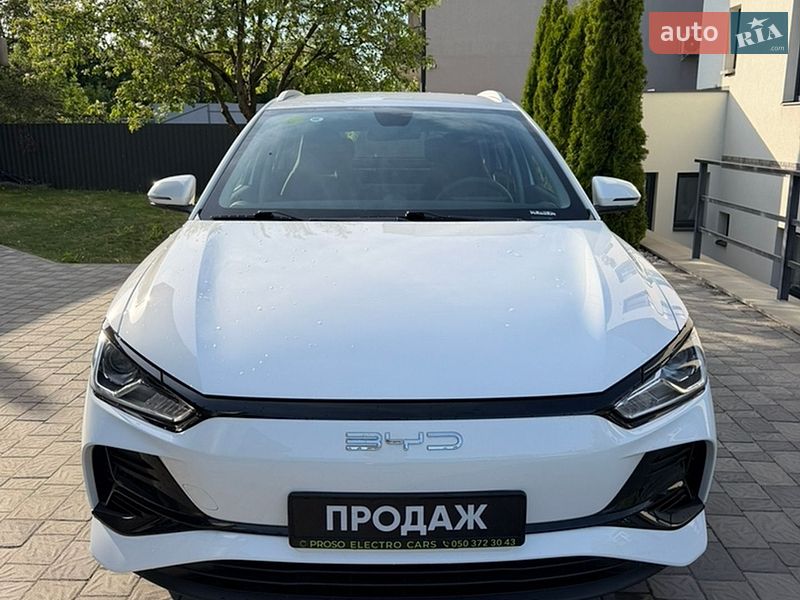 Хэтчбек BYD E2 2025 в Ужгороде