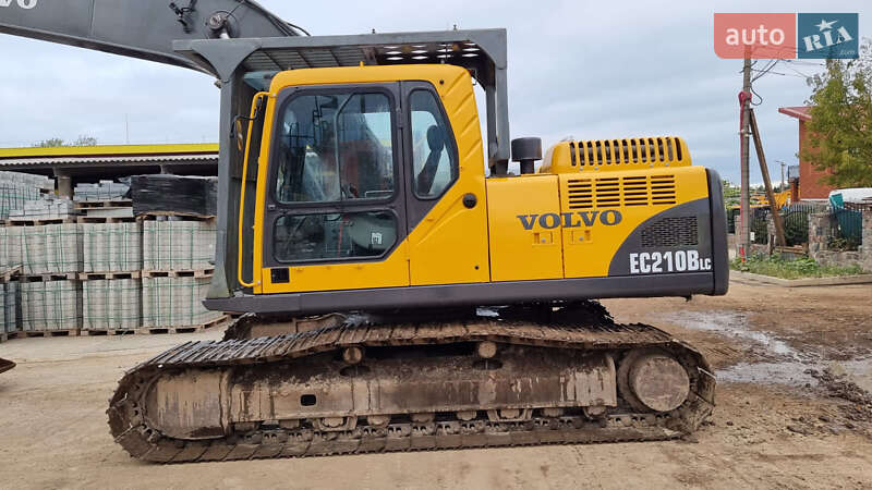 Гусеничный экскаватор Volvo EC 210 2005 в Николаеве
