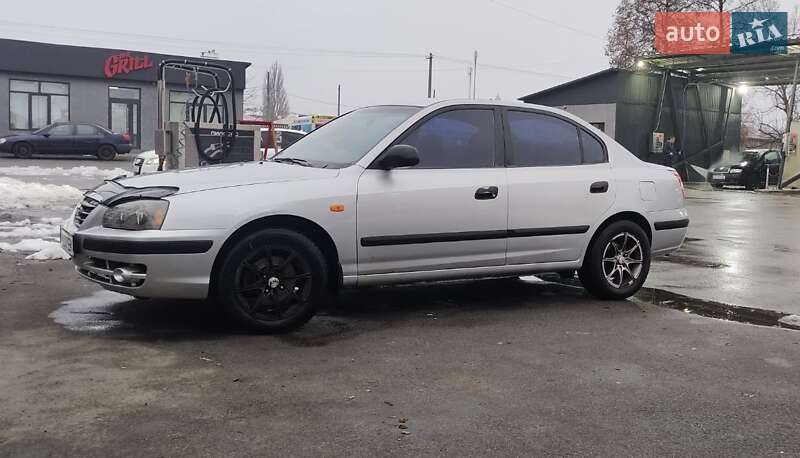 Седан Hyundai Elantra 2004 в Чернигове