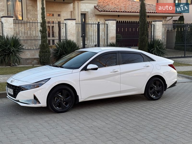 Седан Hyundai Elantra 2021 в Одессе