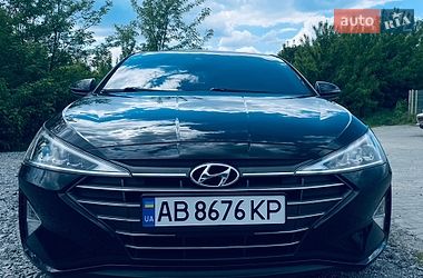 Седан Hyundai Elantra 2019 в Виннице