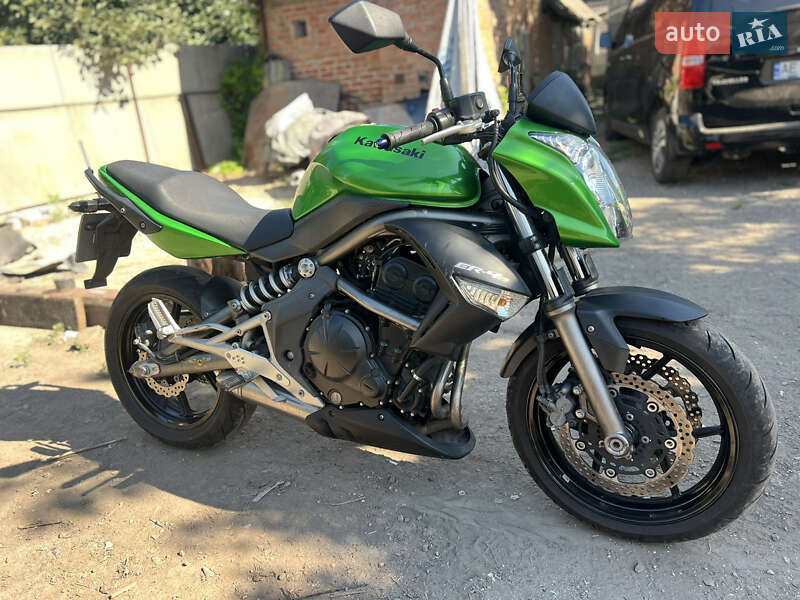 Мотоцикл Без обтекателей (Naked bike) Kawasaki ER-4N 2015 в Кривом Роге Мотоцикл Без обтекателей (Naked bike) Kawasaki ER-4N 2015 в Кривом Роге