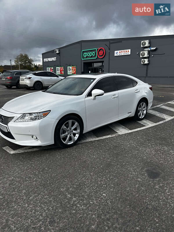 Седан Lexus ES 2012 в Софіївській Борщагівці Седан Lexus ES 2012 в Софіївській Борщагівці