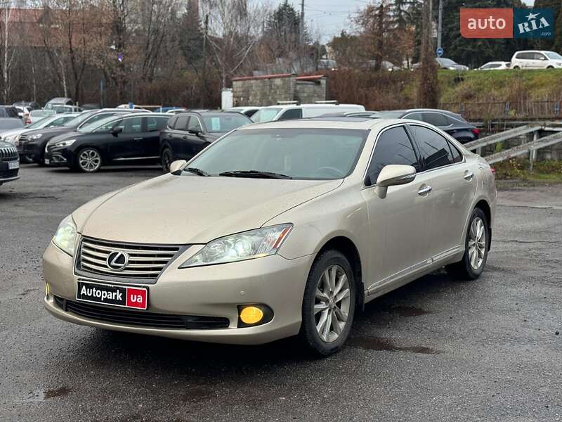 Седан Lexus ES 2009 в Виннице