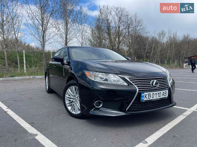 Седан Lexus ES 2013 в Вінниці