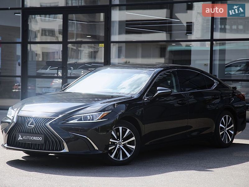 Седан Lexus ES 2018 в Харькове