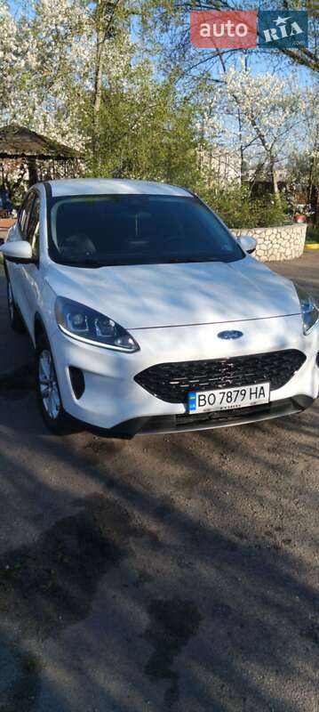 Внедорожник / Кроссовер Ford Escape 2019 в Тернополе