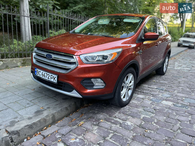 Внедорожник / Кроссовер Ford Escape 2018 в Львове