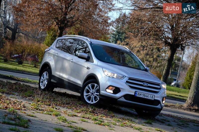 Внедорожник / Кроссовер Ford Escape 2017 в Житомире Внедорожник / Кроссовер Ford Escape 2017 в Житомире