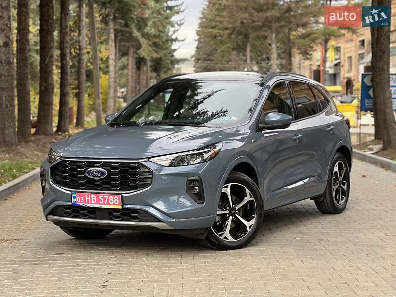 Внедорожник / Кроссовер Ford Escape 2023 в Львове