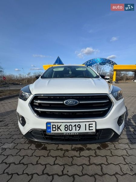 Внедорожник / Кроссовер Ford Escape 2019 в Ровно