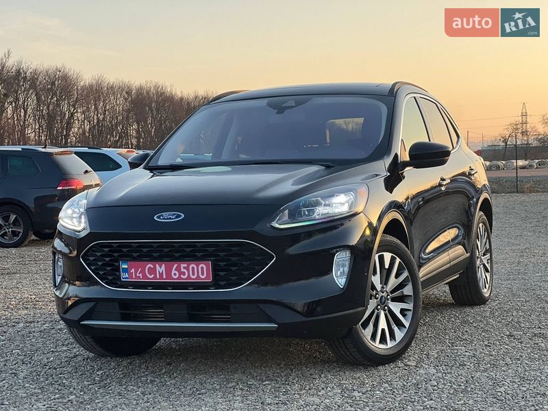 Внедорожник / Кроссовер Ford Escape 2021 в Стрые