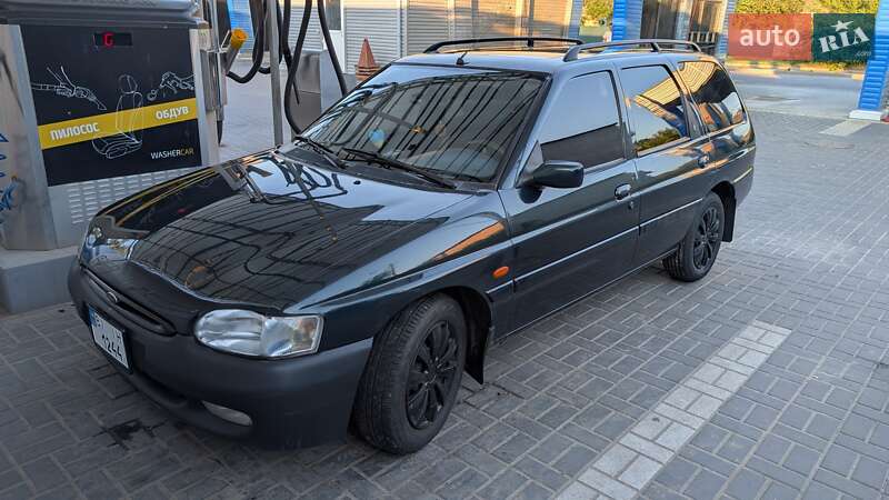 Универсал Ford Escort 1996 в Полтаве