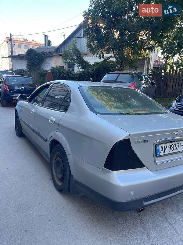 Седан Chevrolet Evanda 2006 в Житомире
