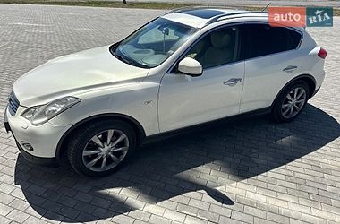 Внедорожник / Кроссовер Infiniti EX 25 2013 в Костополе