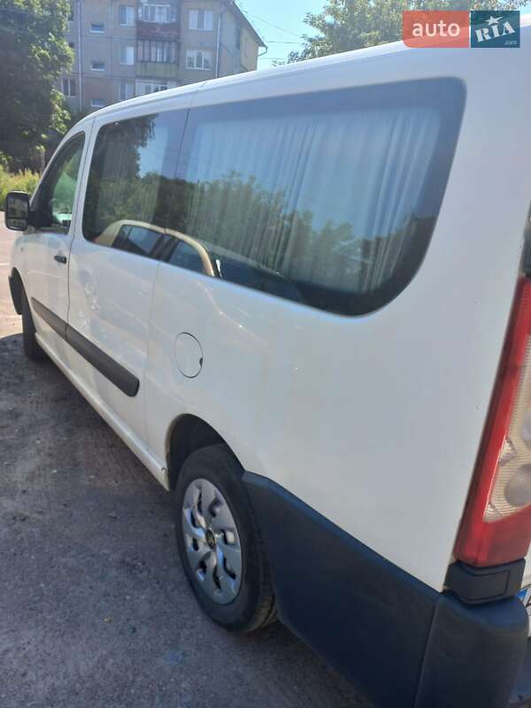 Минивэн Peugeot Expert 2013 в Житомире Минивэн Peugeot Expert 2013 в Житомире