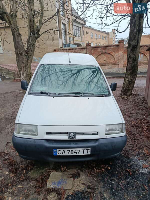 Грузовой фургон Peugeot Expert 2000 в Умани Грузовой фургон Peugeot Expert 2000 в Умани