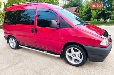 Мінівен Peugeot Expert 2000 в Чернівцях