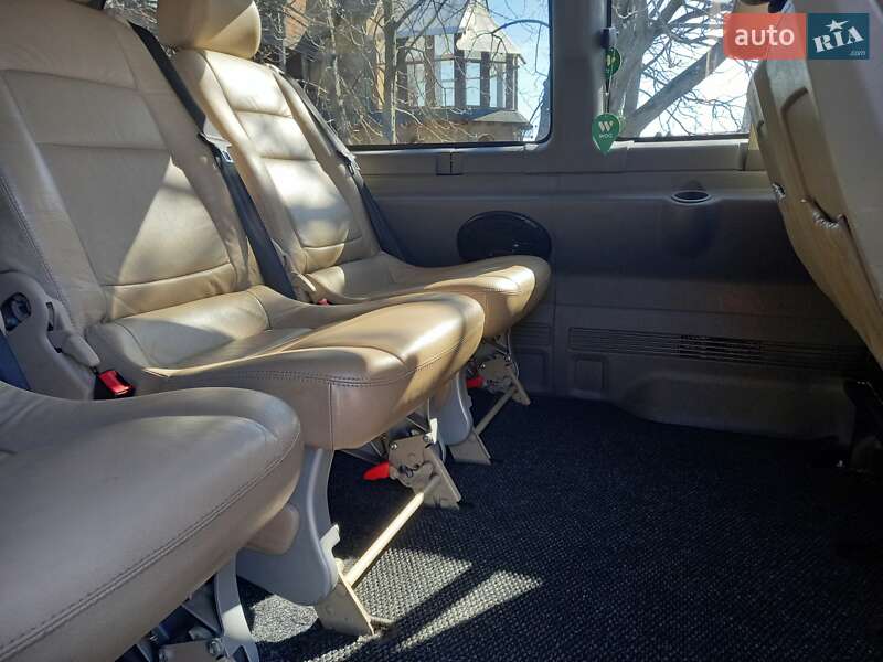 Мінівен Chevrolet Express 2017 в Долині