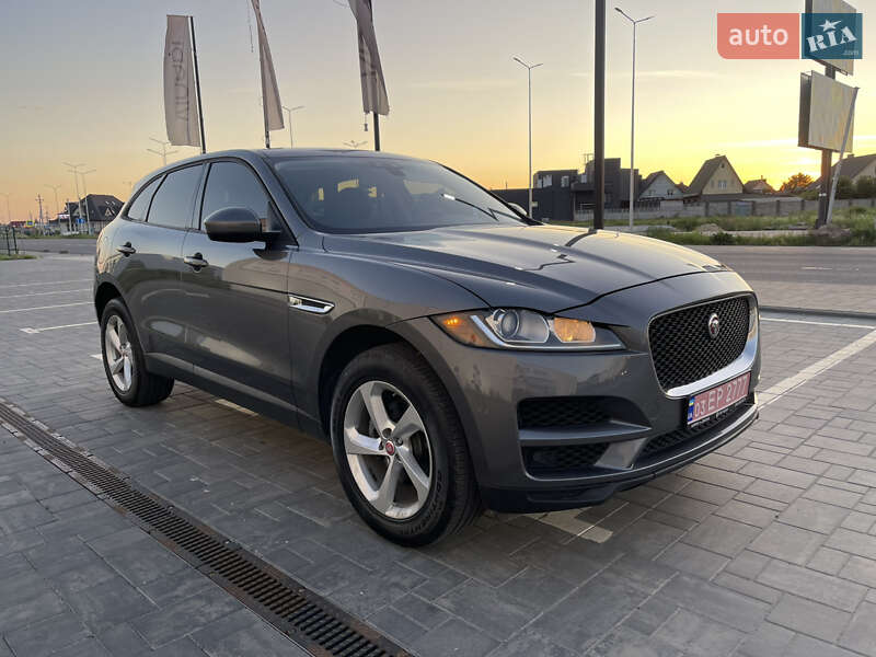 Внедорожник / Кроссовер Jaguar F-Pace 2017 в Луцке