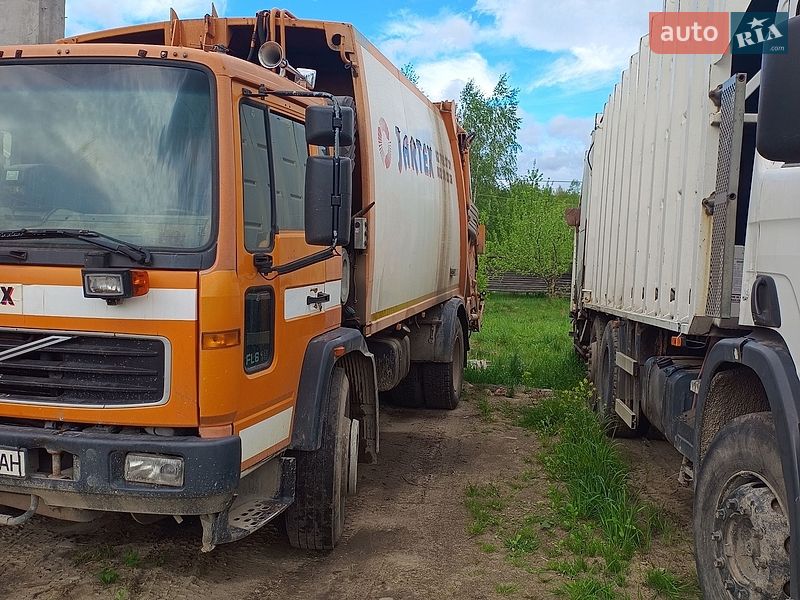 Мусоровоз Volvo F6 1986 в Долине