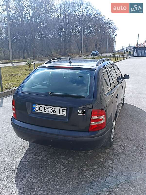 Универсал Skoda Fabia 2005 в Львове