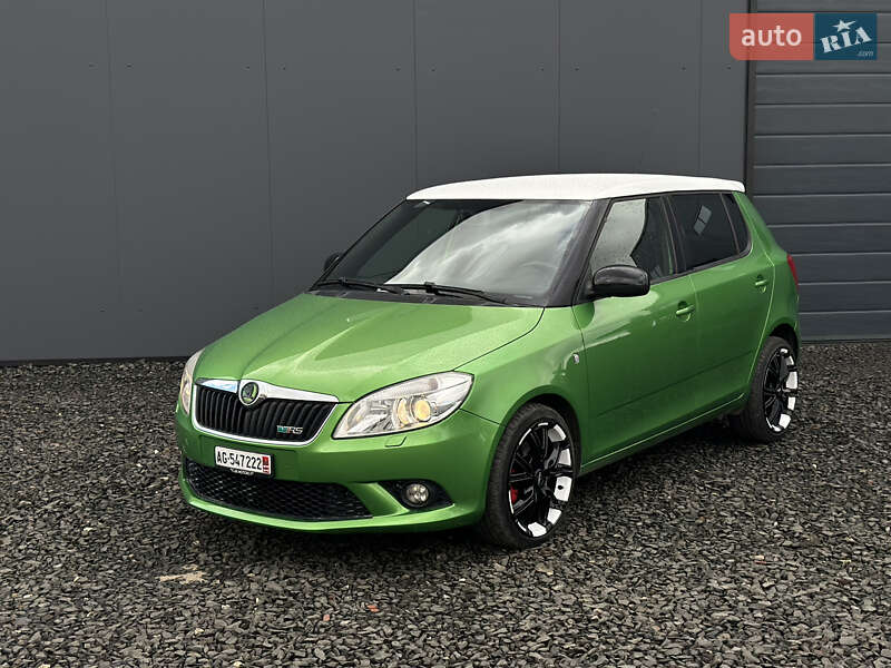 Хэтчбек Skoda Fabia 2010 в Луцке