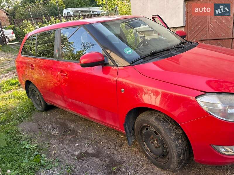 Универсал Skoda Fabia 2011 в Бурштыне