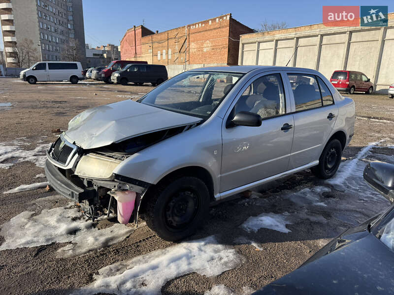 Седан Skoda Fabia 2006 в Кропивницком Седан Skoda Fabia 2006 в Кропивницком