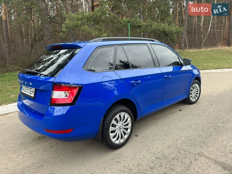 Универсал Skoda Fabia 2021 в Киеве