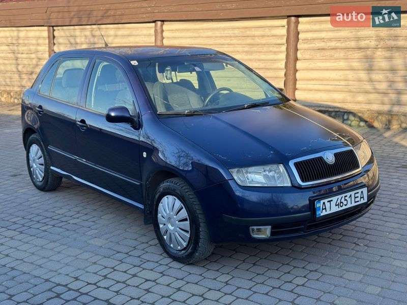Хэтчбек Skoda Fabia 2004 в Черновцах