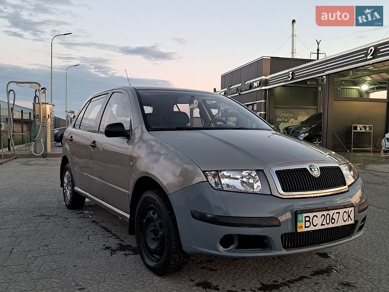 Хэтчбек Skoda Fabia 2005 в Львове Хэтчбек Skoda Fabia 2005 в Львове