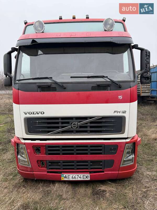 Зерновоз Volvo FH 12 2005 в Днепре Зерновоз Volvo FH 12 2005 в Днепре