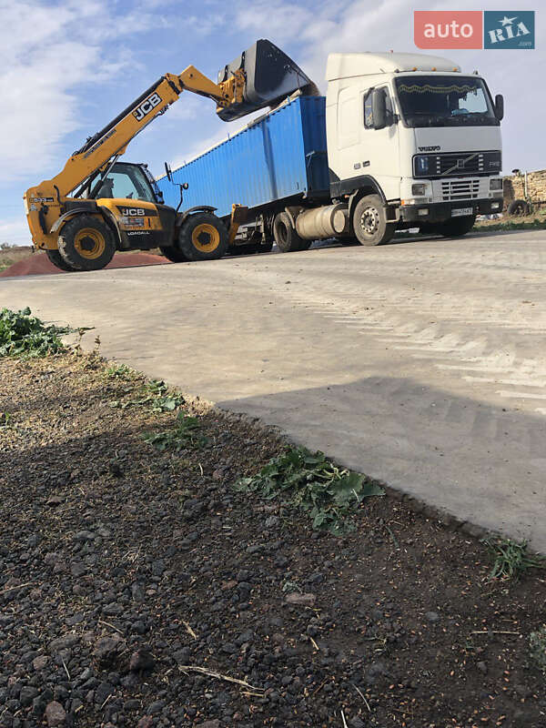 Тягач Volvo FH 12 1998 в Сарате Тягач Volvo FH 12 1998 в Сарате