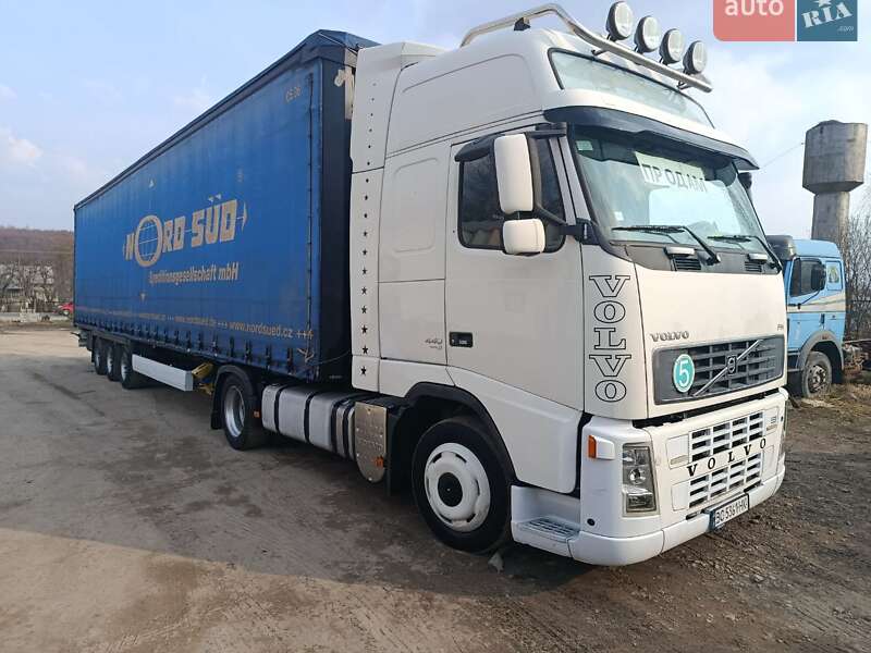 Тягач Volvo FH 13 2007 в Львове Тягач Volvo FH 13 2007 в Львове
